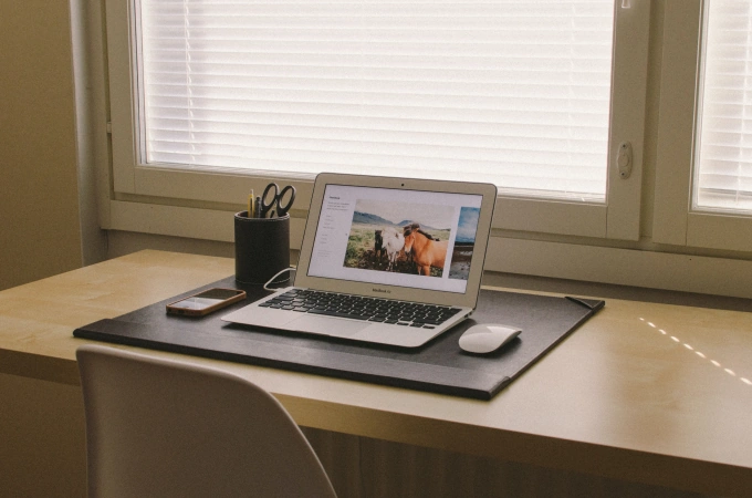 5 Simple Ways to Decorate College Dorm Rooms