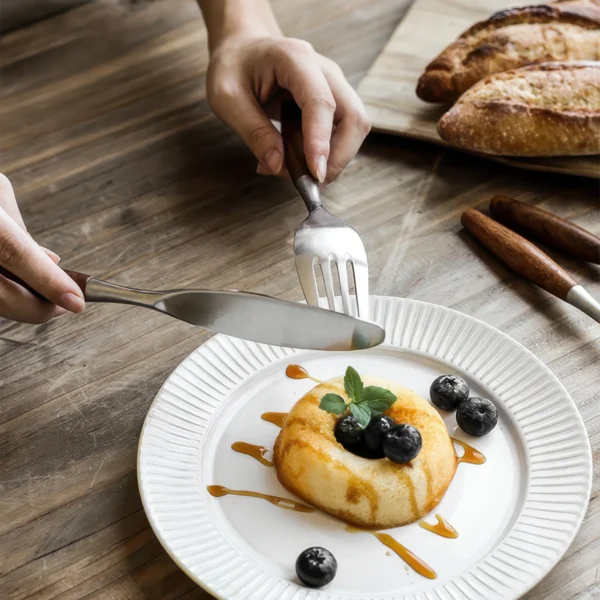 Bergen Tapered Wood 5-Piece Cutlery Set
