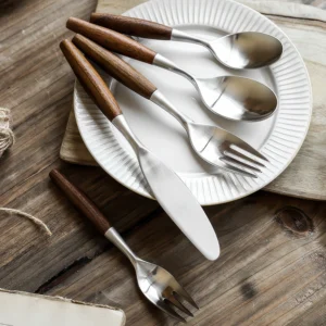 Bergen Tapered Wood Cutlery Set