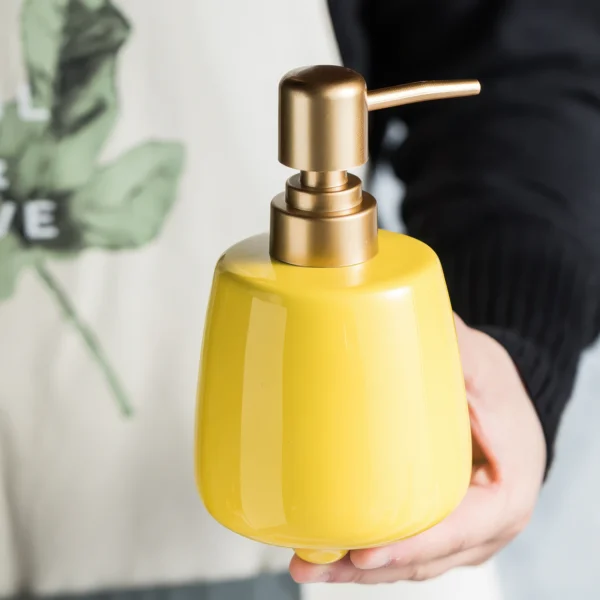 Lucerne Curved Ceramic Liquid Soap Dispenser
