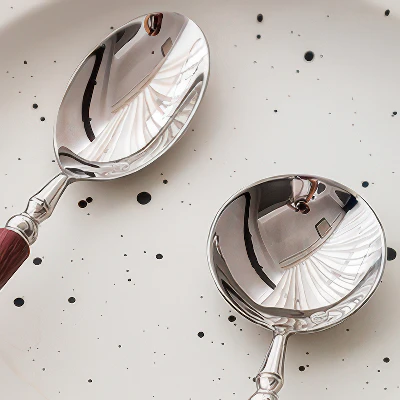 Avignon Mirror-Polished Wood Cutlery Set