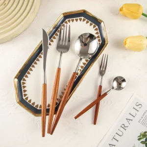Nantes Tapered Wood Cutlery Set