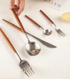 Nantes Tapered Wood Cutlery Set